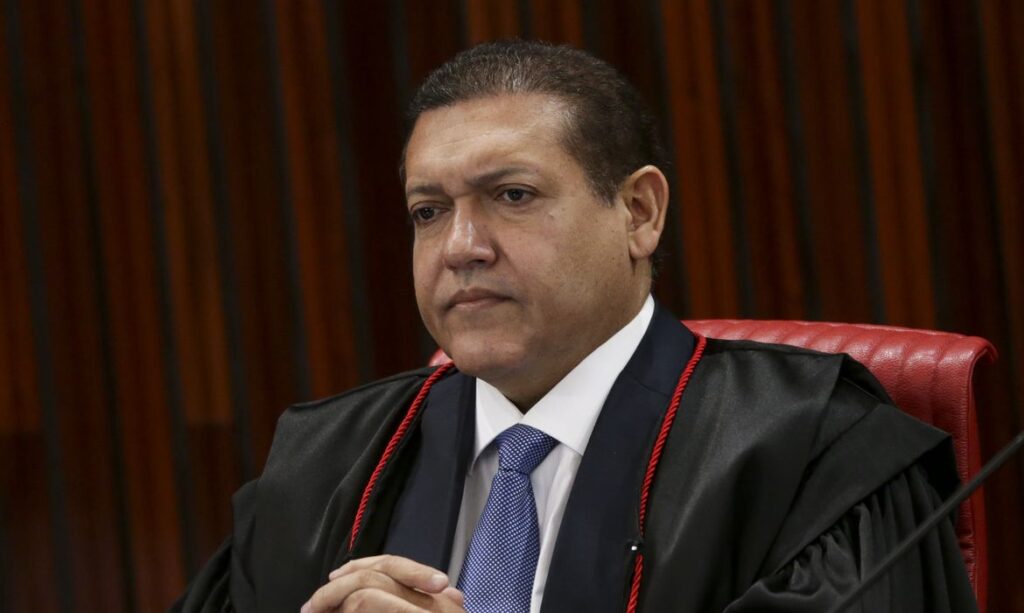 Presidente do TSE prevê eleições tranquilas e destaca segurança do processo eleitoral